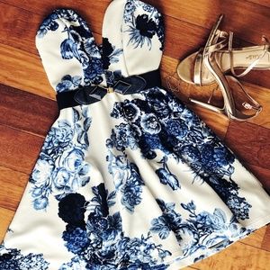 floral print mini dress with belt